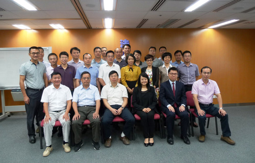On 23 September 2016, Senior Legal Aid Counsel / Civil Litigation (1), Miss Eunice Ip and Legal Aid Counsel / Crime, Mr David Chow (fourth and fifth from left in the first row) introduced Hong Kong’s legal aid system and the Department’s operation to a group of Mainland officials from Fujian Province. The visit was organised by the Hong Kong Polytechnic University.